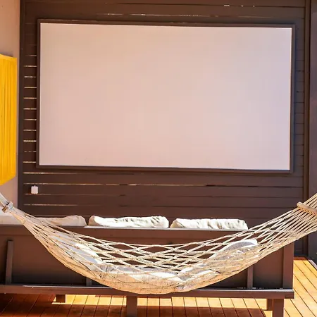 Nuka Loft Vilă